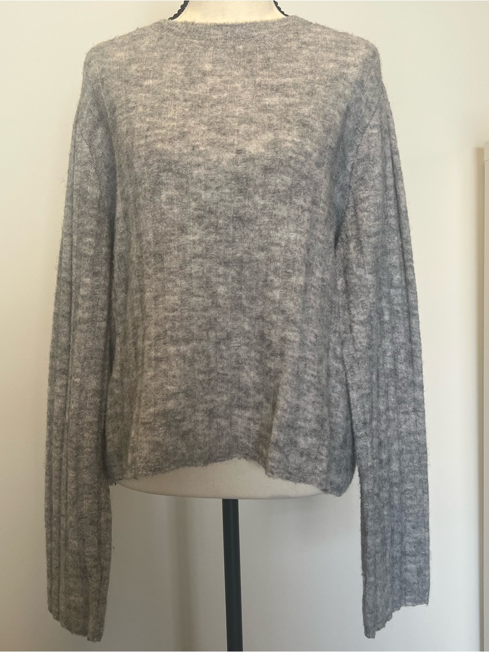 Gray Ribbed Knit Crewneck Sweater Womens‎ Medium Long Sleeve Heathered